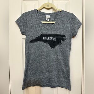 Moonshine North Carolina Tshirt a size Medium